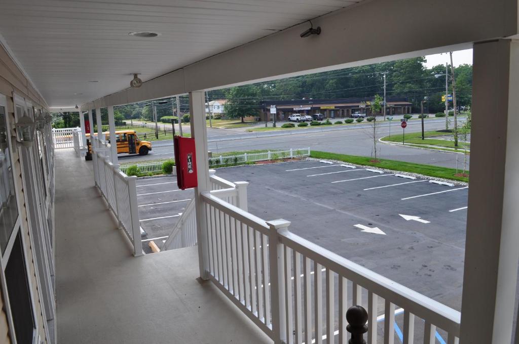 At 9 Motel Howell Εξωτερικό φωτογραφία