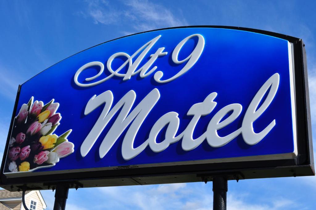 At 9 Motel Howell Εξωτερικό φωτογραφία