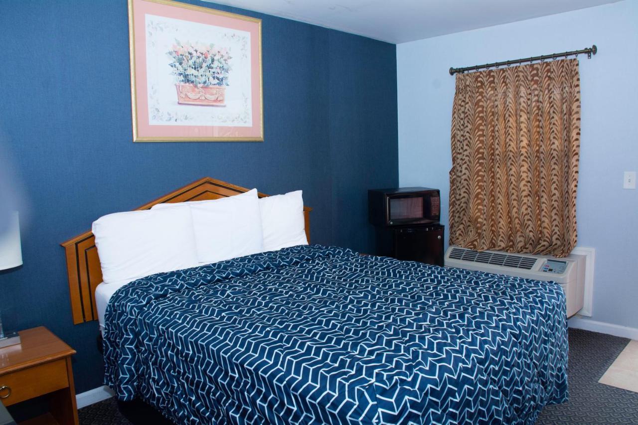 At 9 Motel Howell Εξωτερικό φωτογραφία