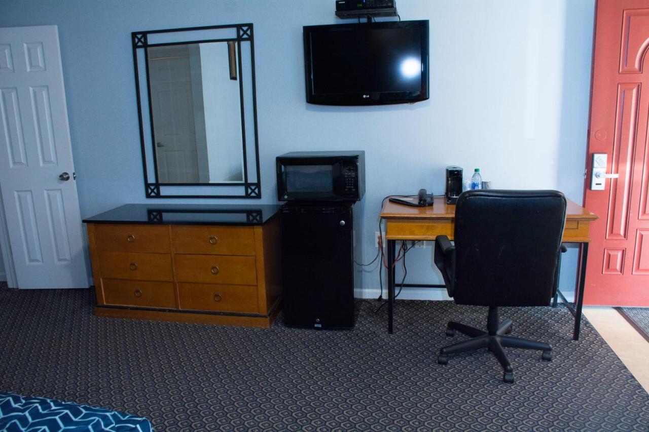 At 9 Motel Howell Εξωτερικό φωτογραφία