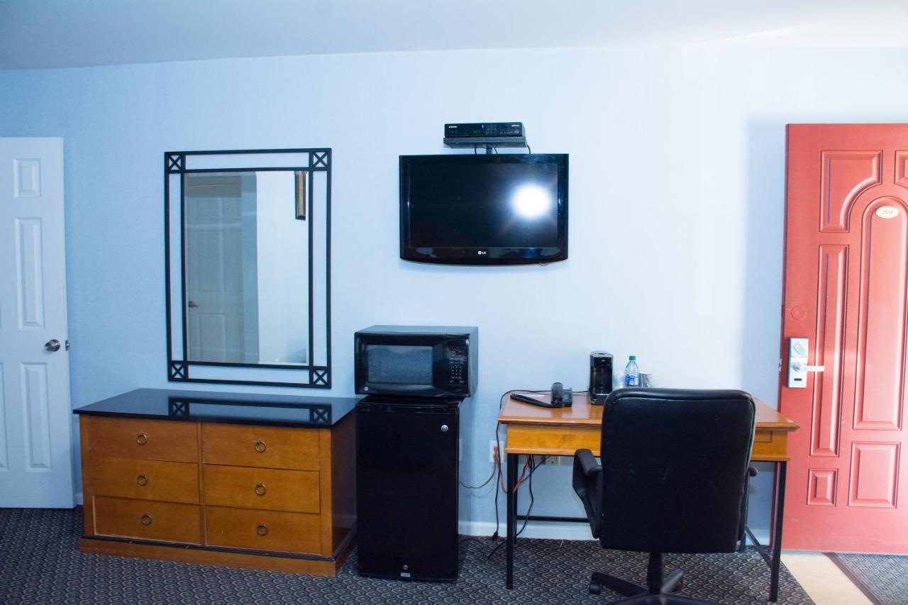 At 9 Motel Howell Εξωτερικό φωτογραφία