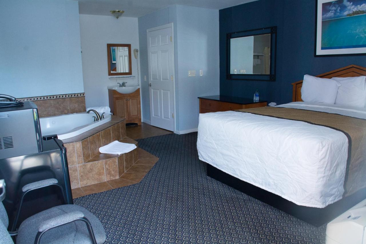 At 9 Motel Howell Εξωτερικό φωτογραφία